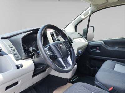 2023 Toyota Hiace 2.8 Panel Mt