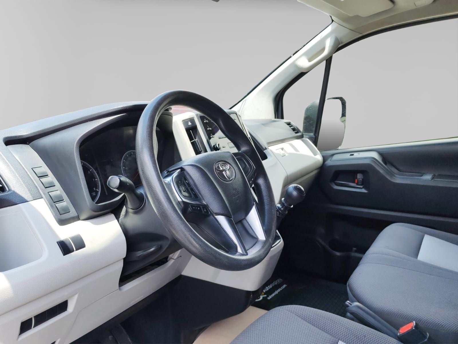 2023 Toyota Hiace 2.8 Panel Mt