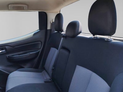 2022 Mitsubishi L200 2.4 GLX 4x4 Diésel Mt