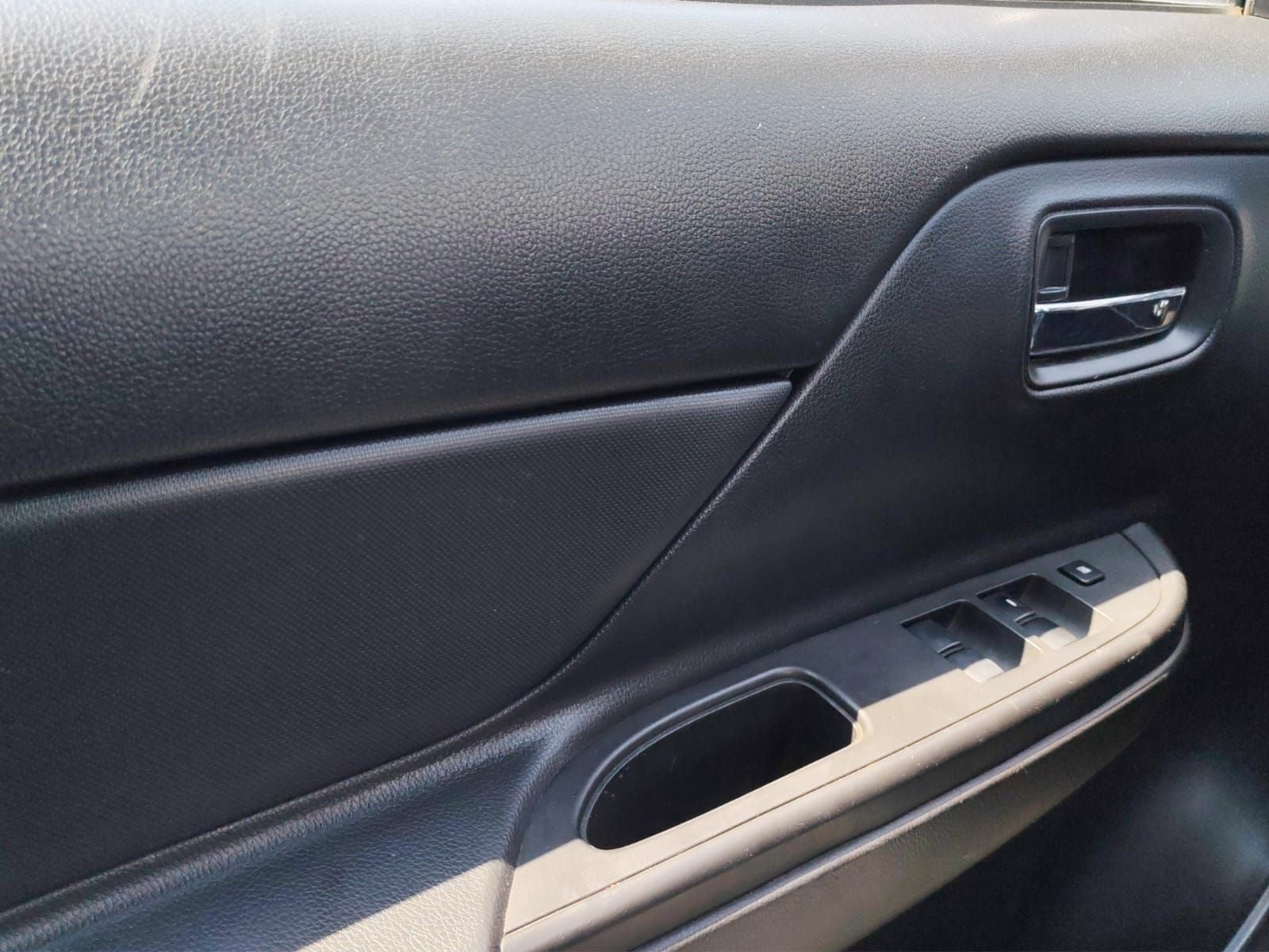 2022 Mitsubishi L200 2.4 GLX 4x4 Diésel Mt