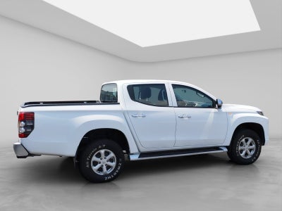 2022 Mitsubishi L200 2.4 GLX 4x4 Diésel Mt