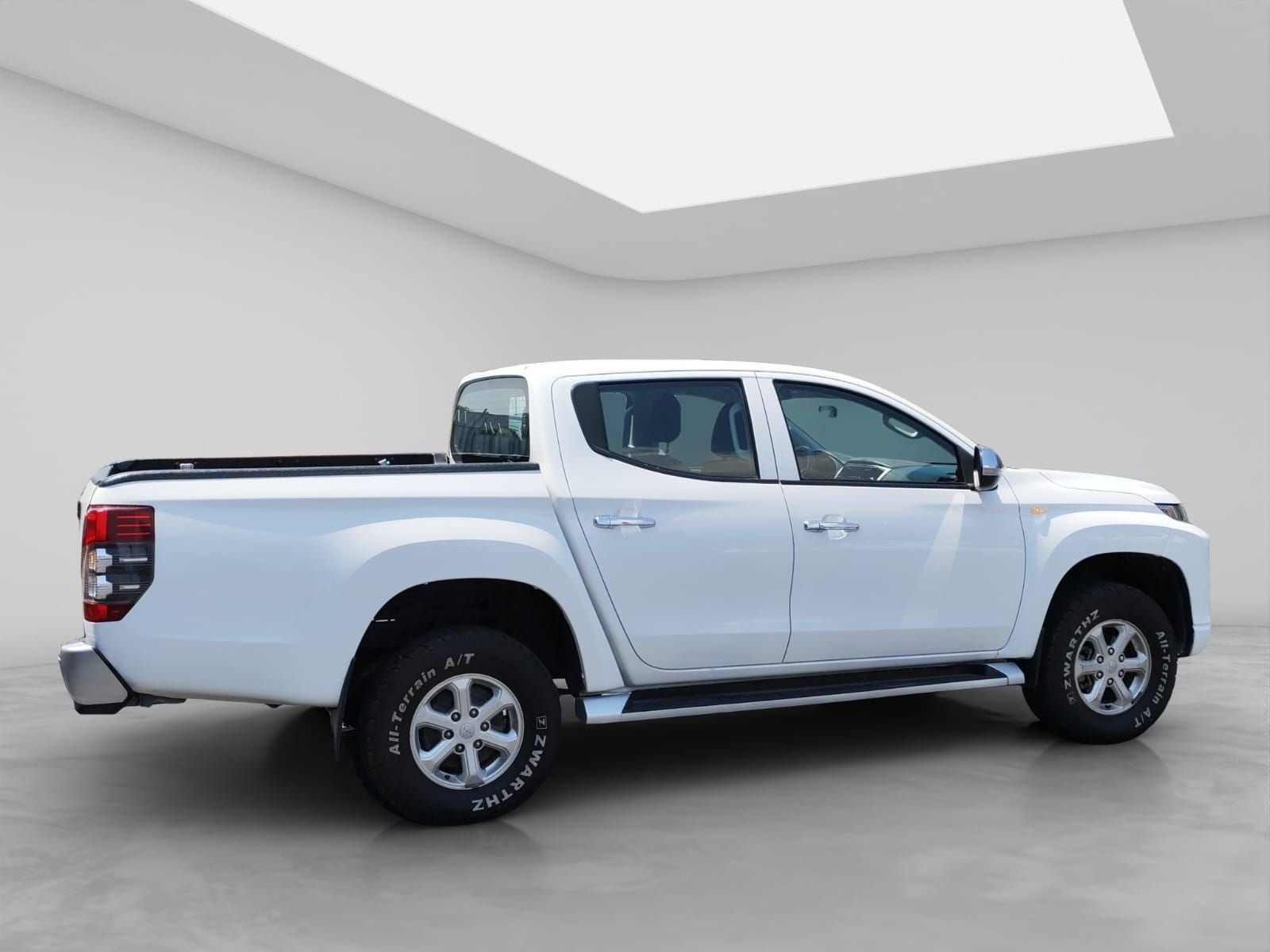 2022 Mitsubishi L200 2.4 GLX 4x4 Diésel Mt