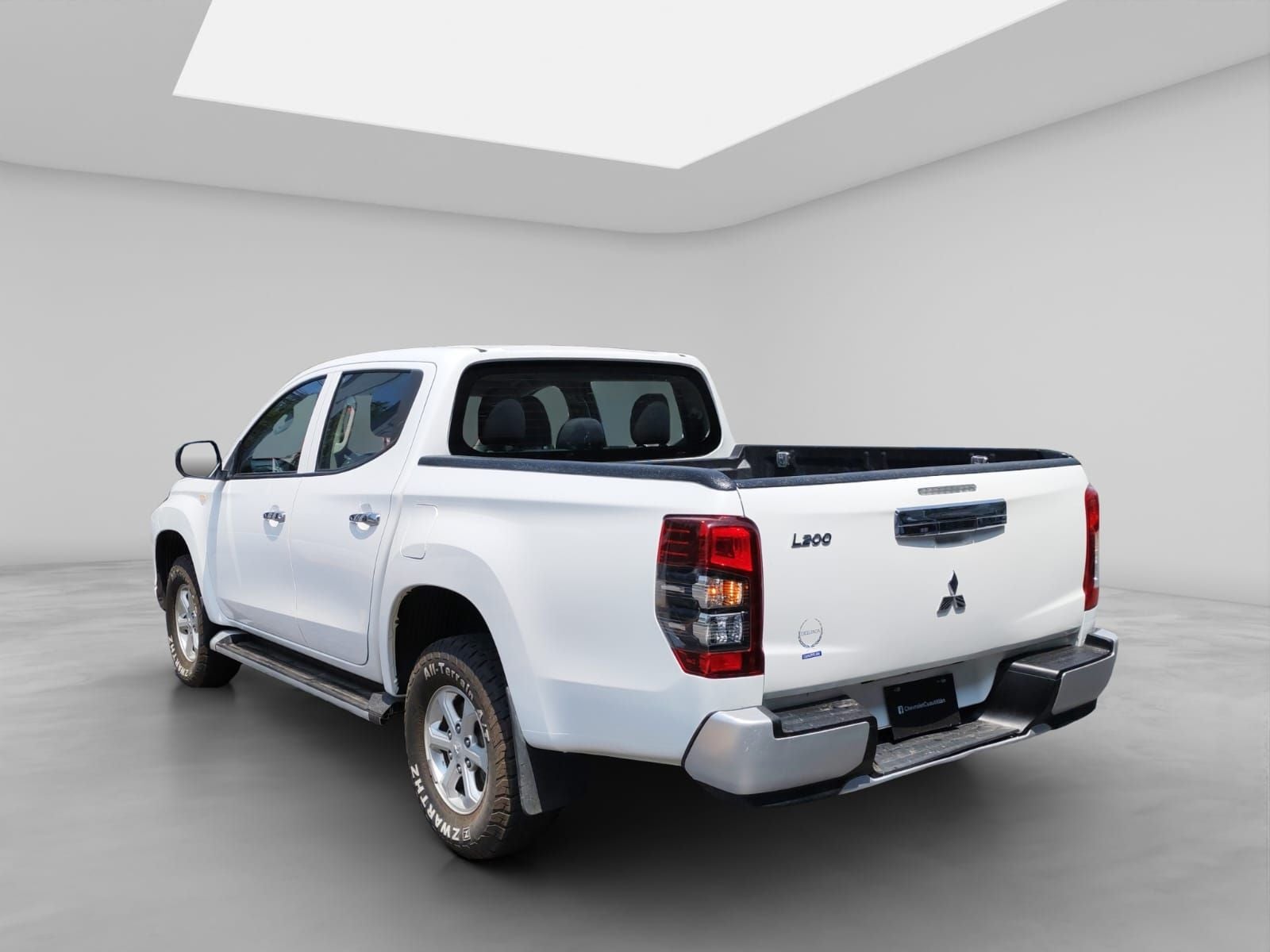 2022 Mitsubishi L200 2.4 GLX 4x4 Diésel Mt