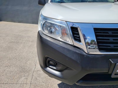 2020 Nissan NP300 2.4 Doble Cabina Se Aa Pack Seg Mt