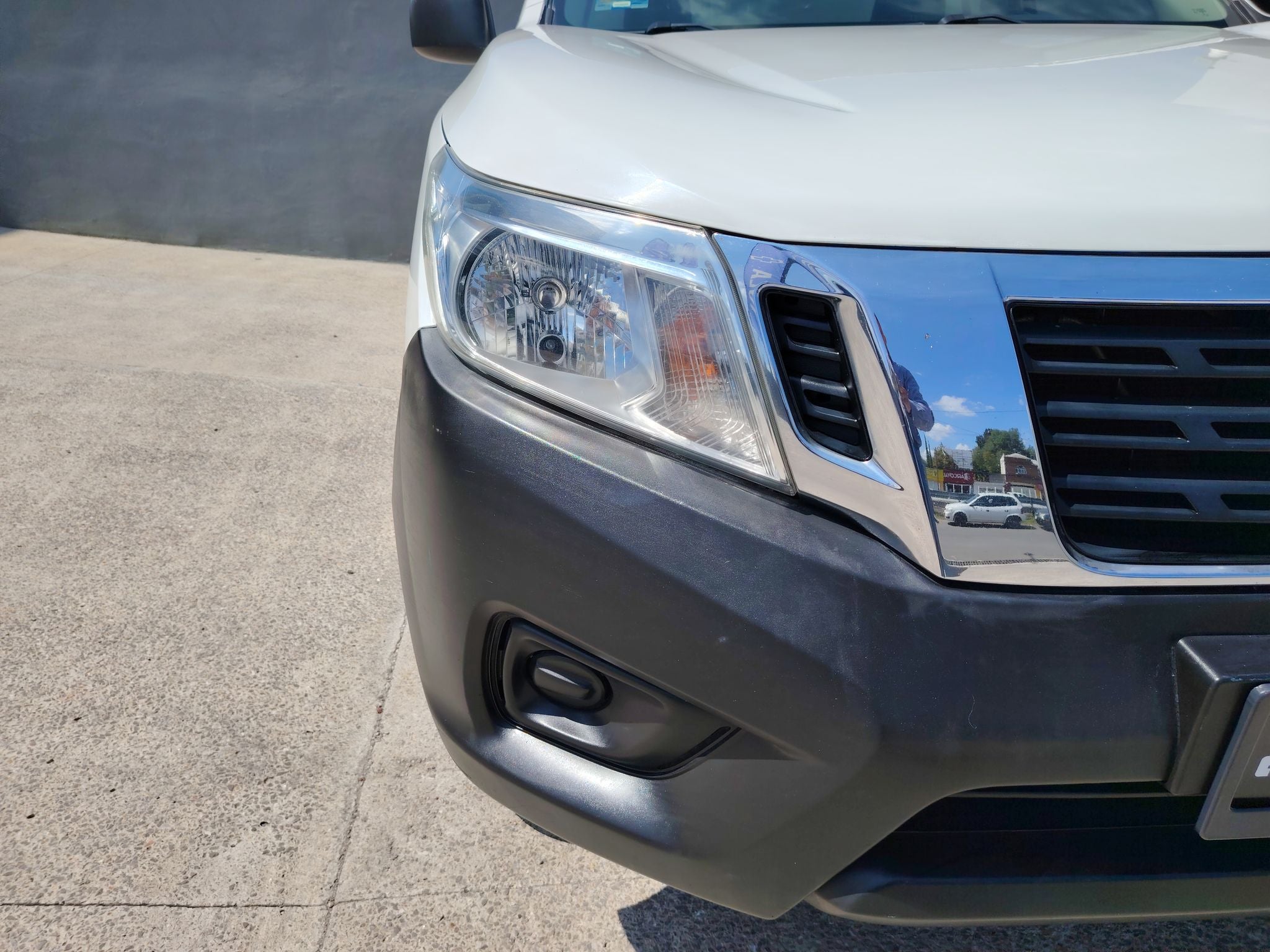 2020 Nissan NP300 2.4 Doble Cabina Se Aa Pack Seg Mt