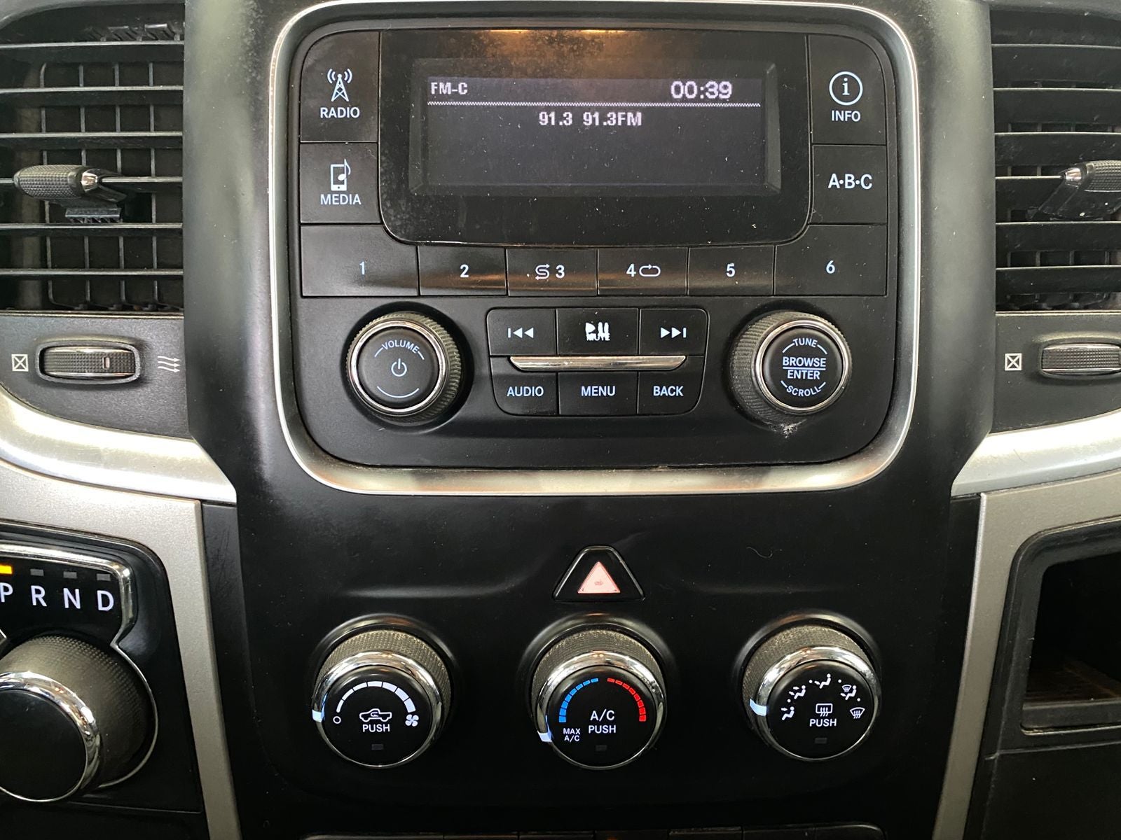 2020 RAM 1500 3.6 V6 Crew Cab SLT At