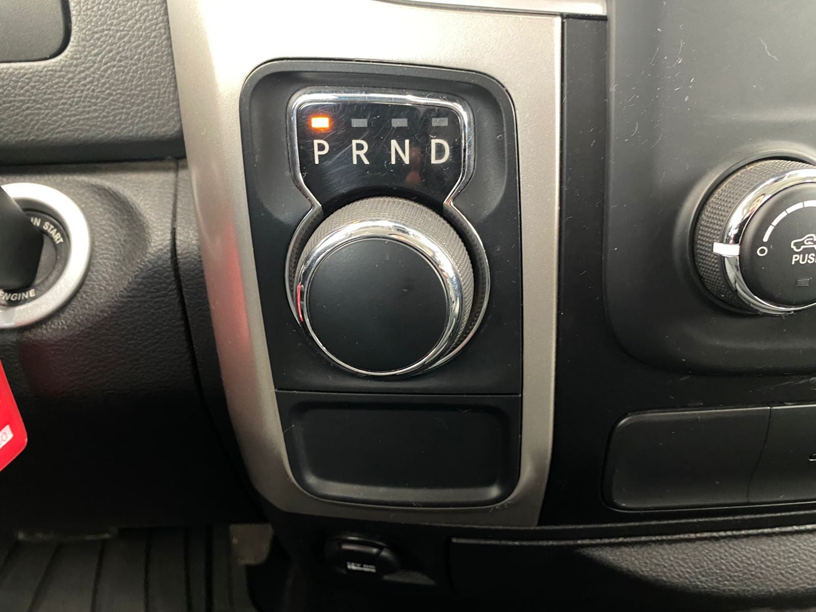 2020 RAM 1500 3.6 V6 Crew Cab SLT At