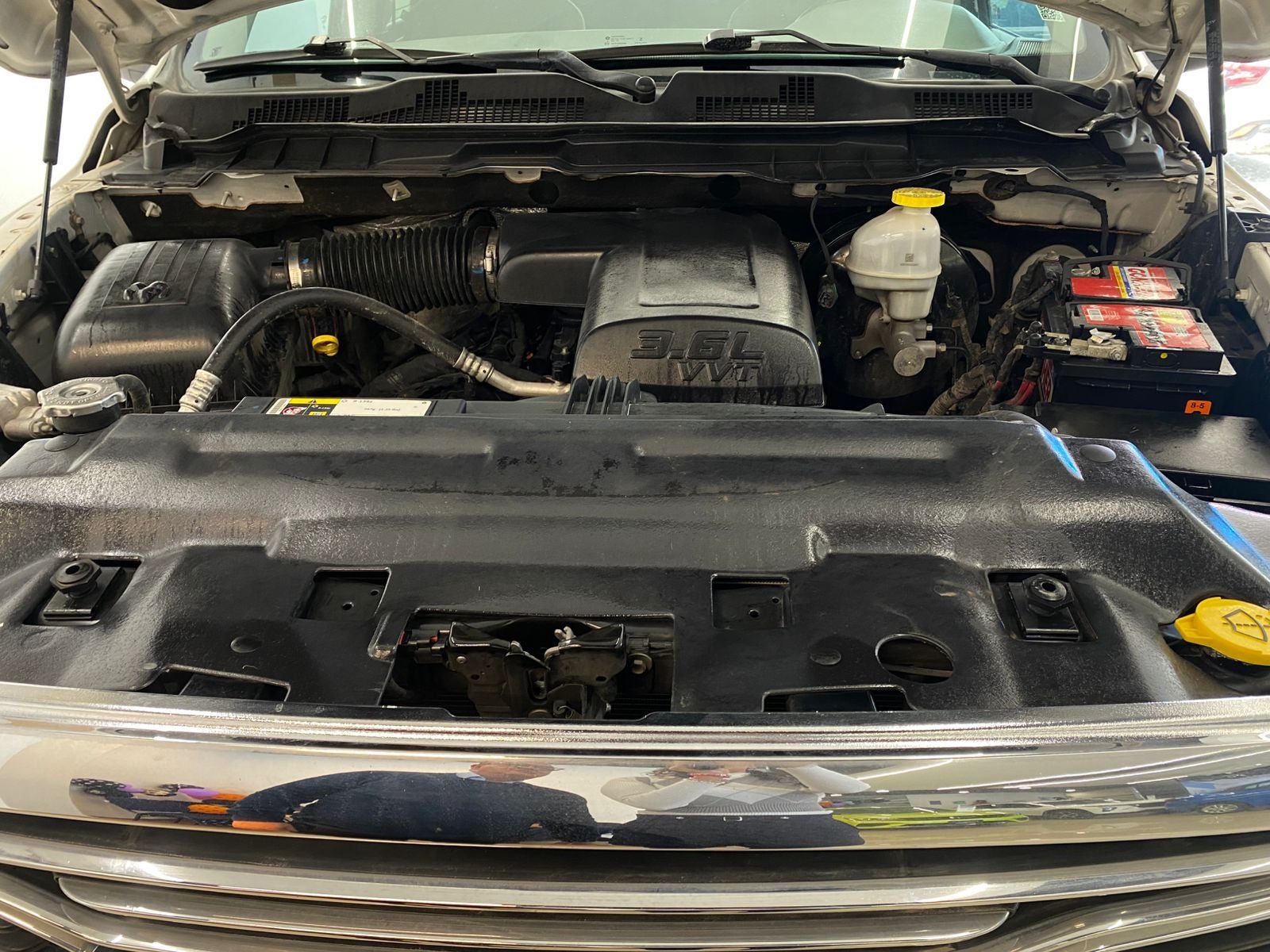 2020 RAM 1500 3.6 V6 Crew Cab SLT At