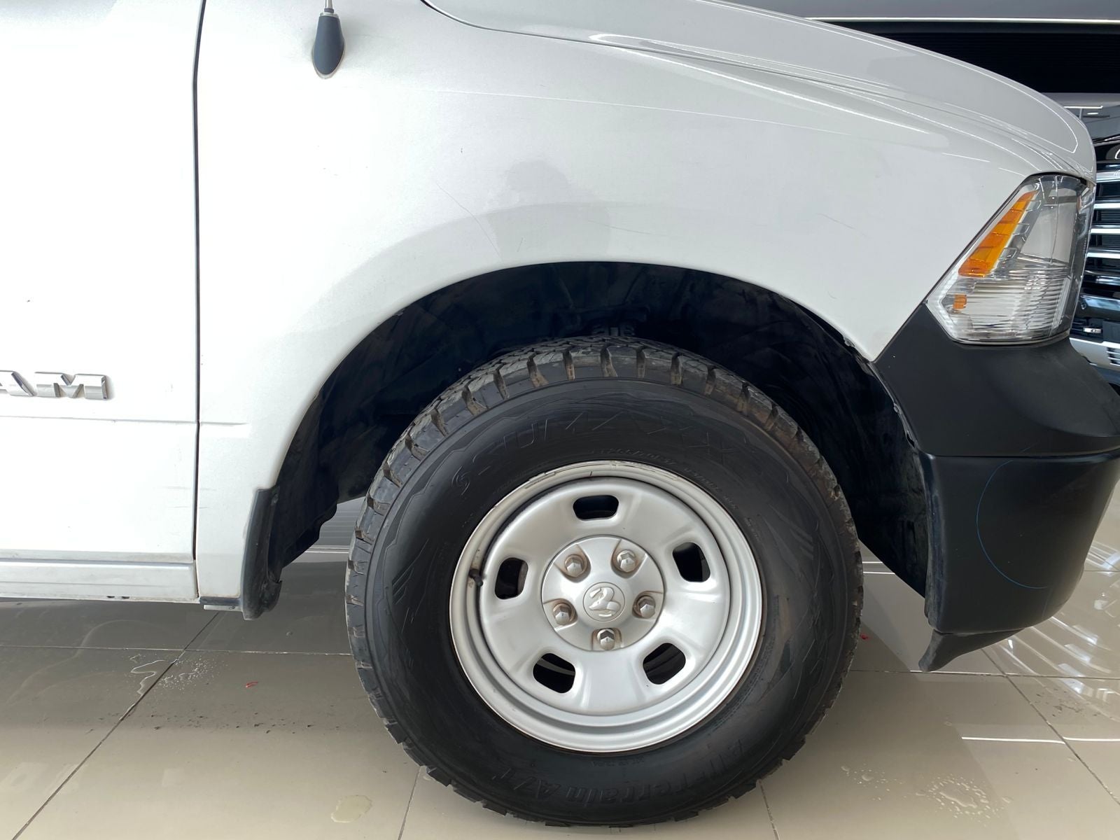 2020 RAM 1500 3.6 V6 Crew Cab SLT At