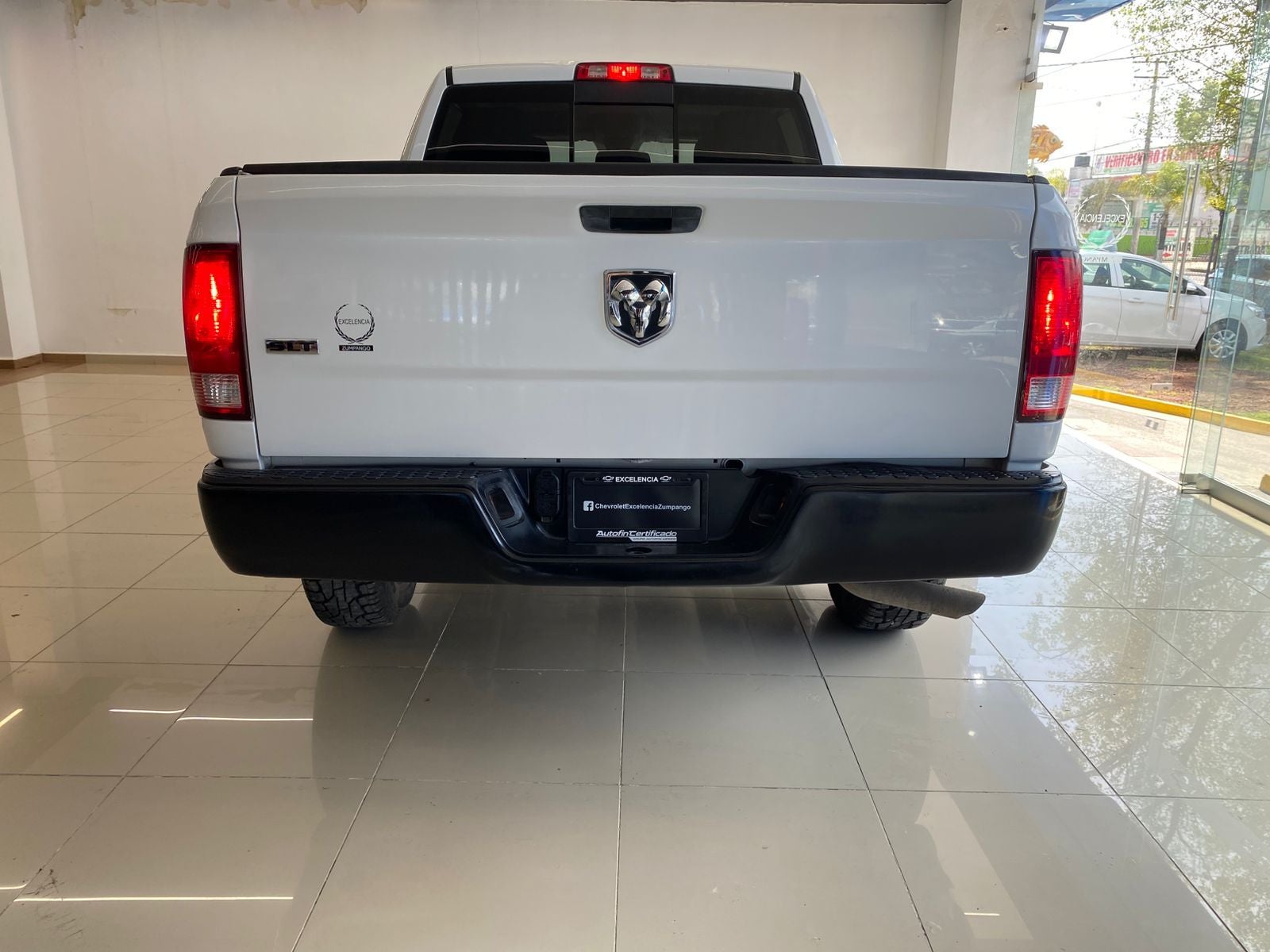 2020 RAM 1500 3.6 V6 Crew Cab SLT At
