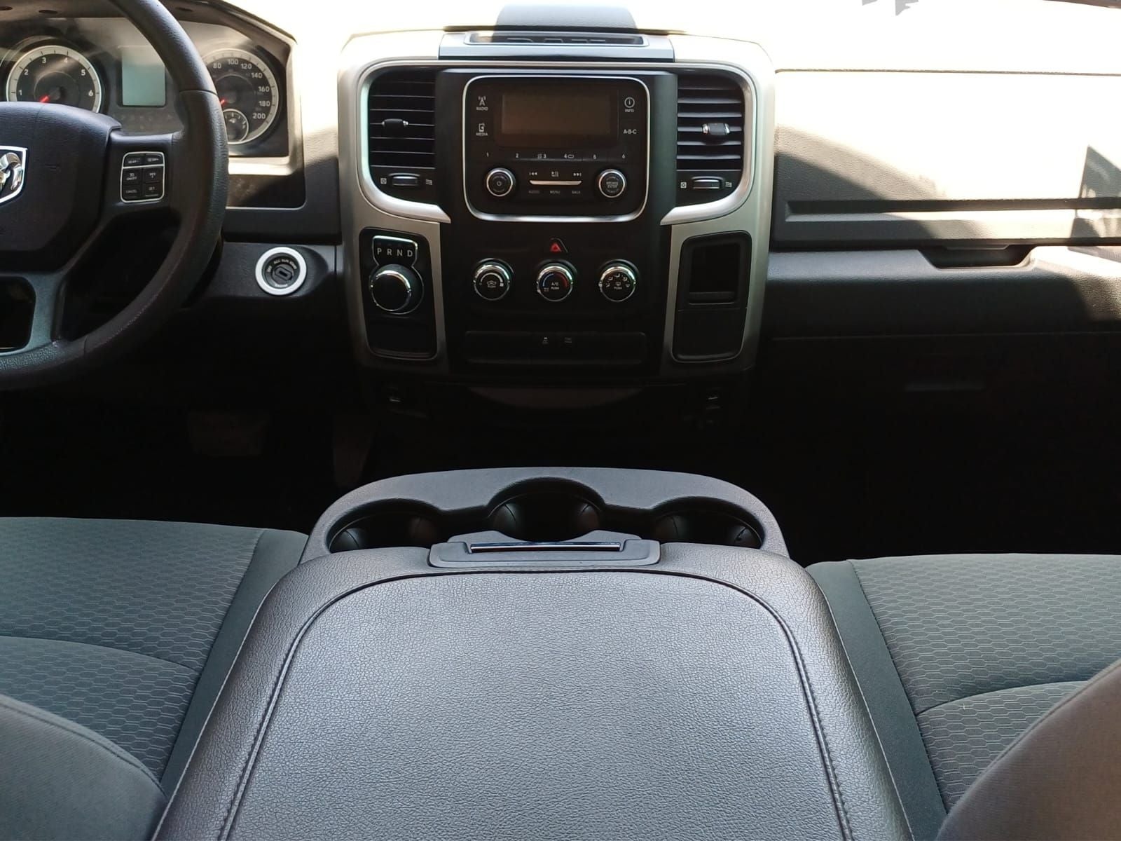 2020 RAM 1500 5.7 V8 Crew Cab SLT At