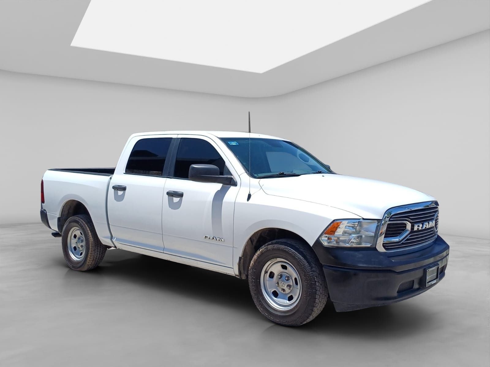 2020 RAM 1500 5.7 V8 Crew Cab SLT At