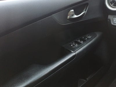 2021 Kia Forte 2.0 L 4 p At