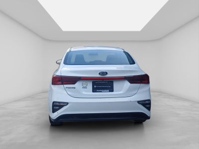 2021 Kia Forte 2.0 L 4 p At