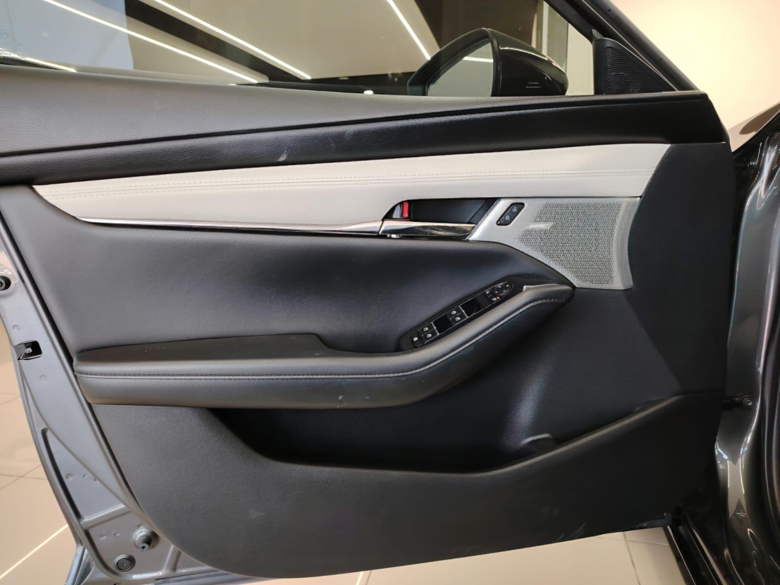 2025 Mazda Mazda 3 2.5 Signature Sedan At