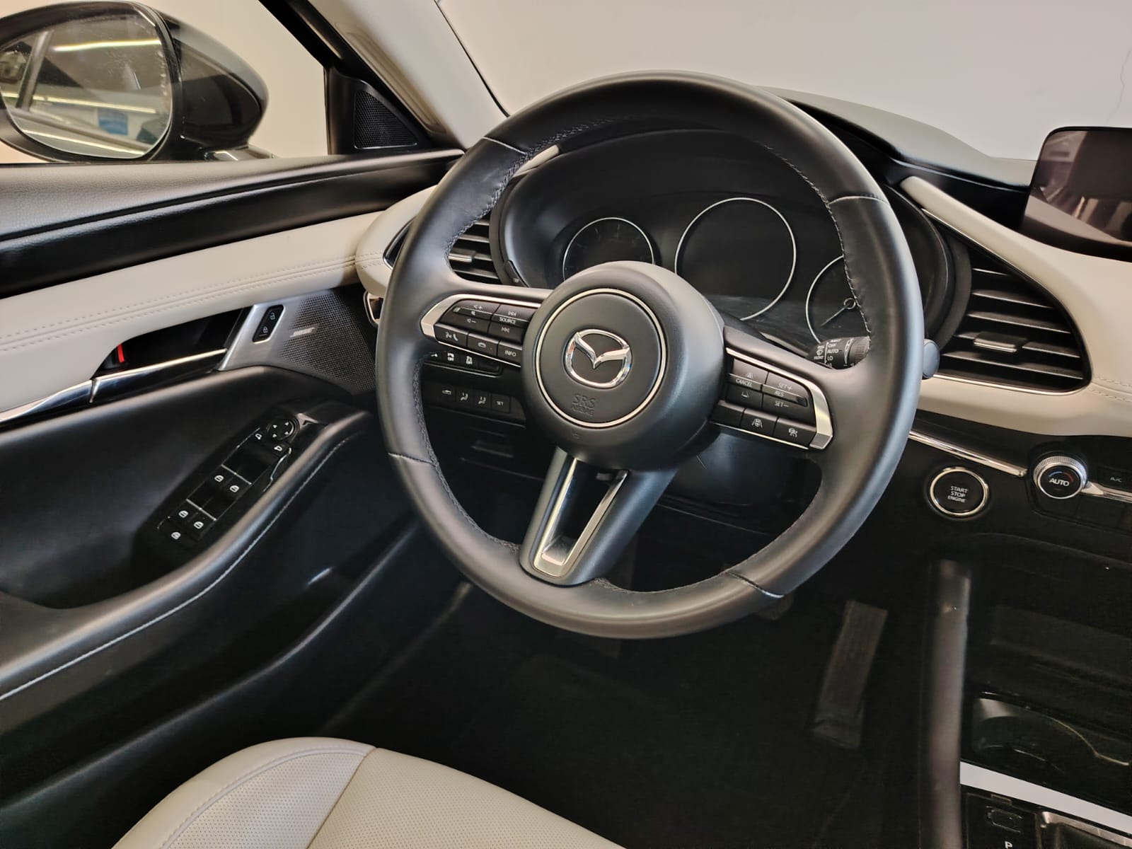 2025 Mazda Mazda 3 2.5 Signature Sedan At