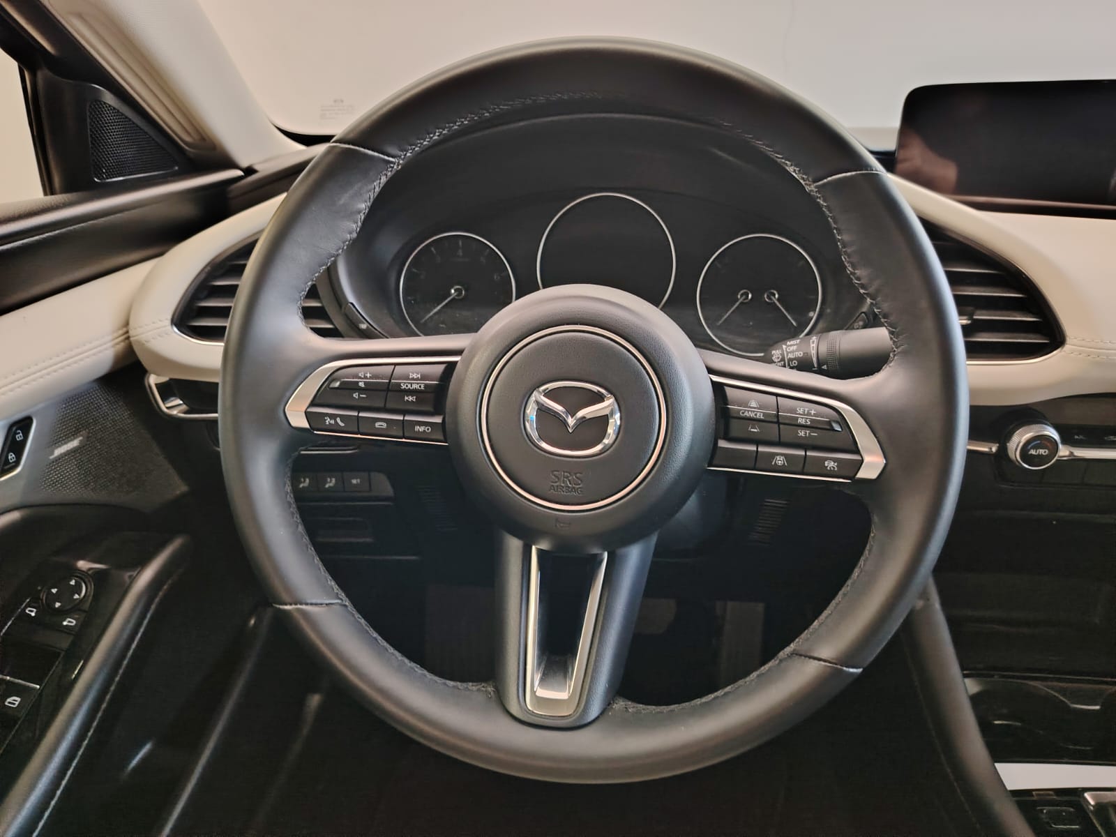 2025 Mazda Mazda 3 2.5 Signature Sedan At