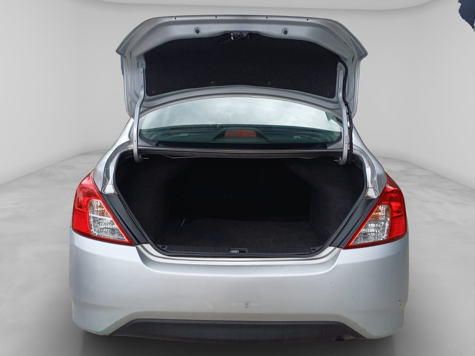 2020 Nissan V-Drive 1.6 A/C Mt