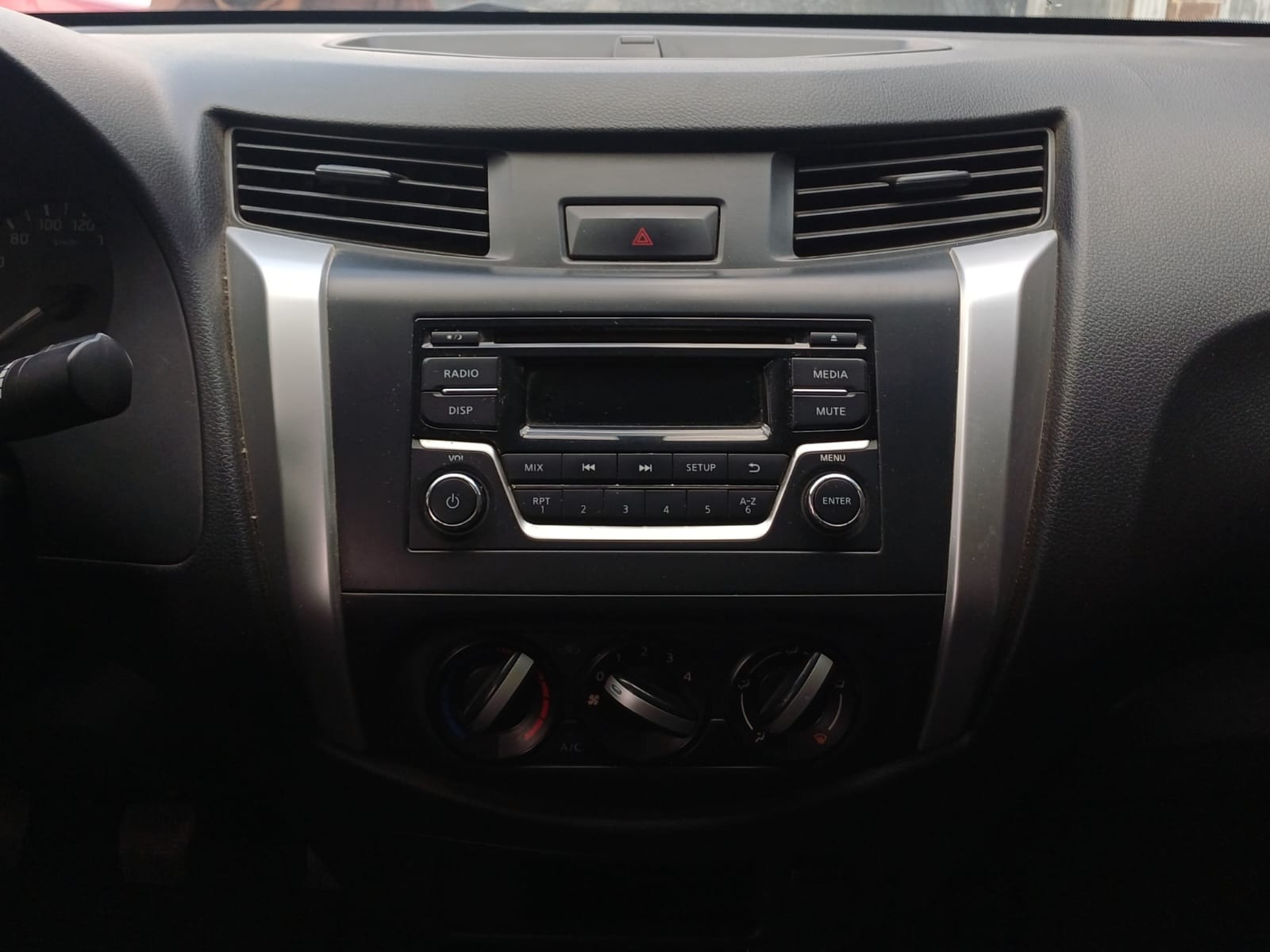 2020 Nissan NP300 2.5 Doble Cabina S Ac Pack Seg Mt