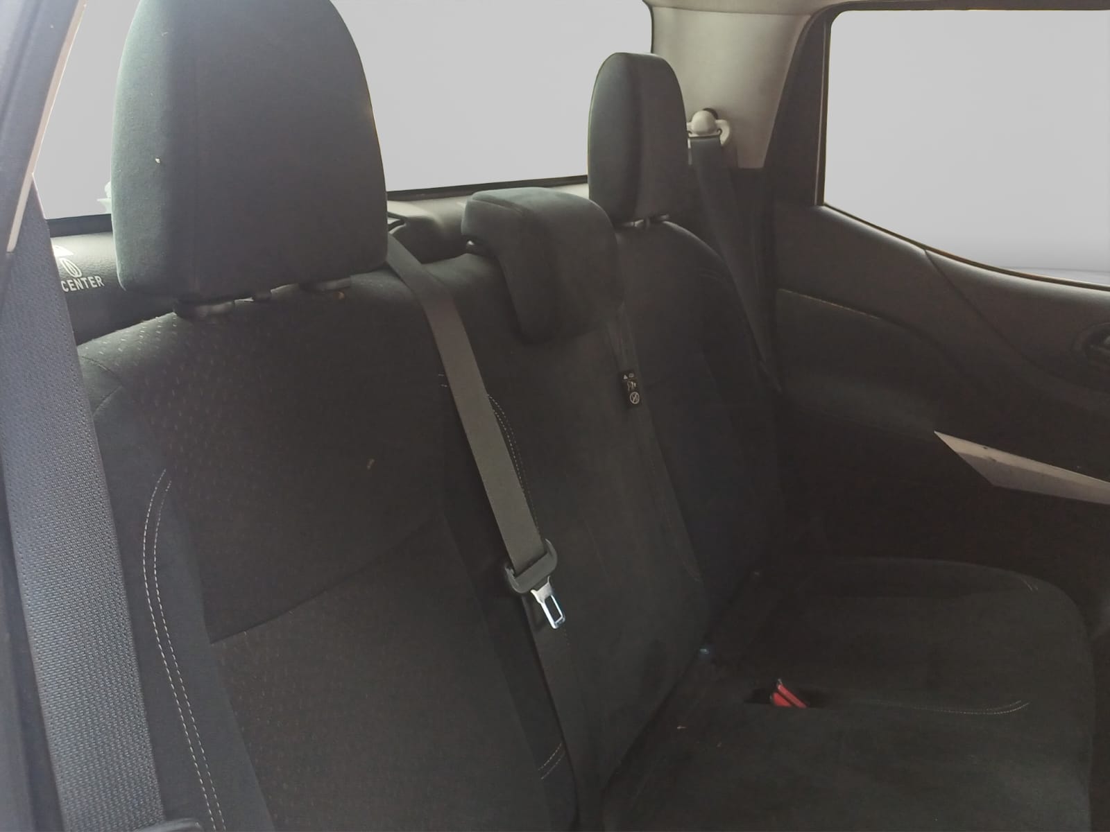 2020 Nissan NP300 2.5 Doble Cabina S Ac Pack Seg Mt