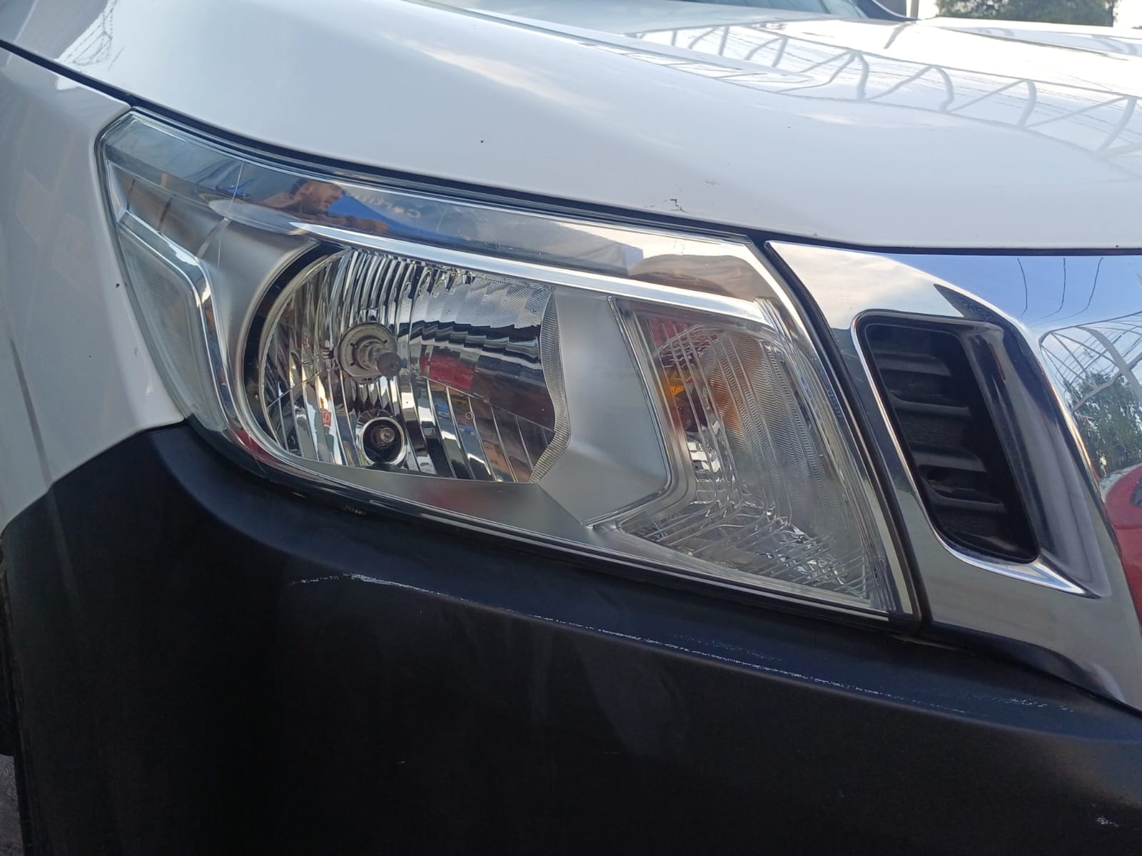 2020 Nissan NP300 2.5 Doble Cabina S Ac Pack Seg Mt