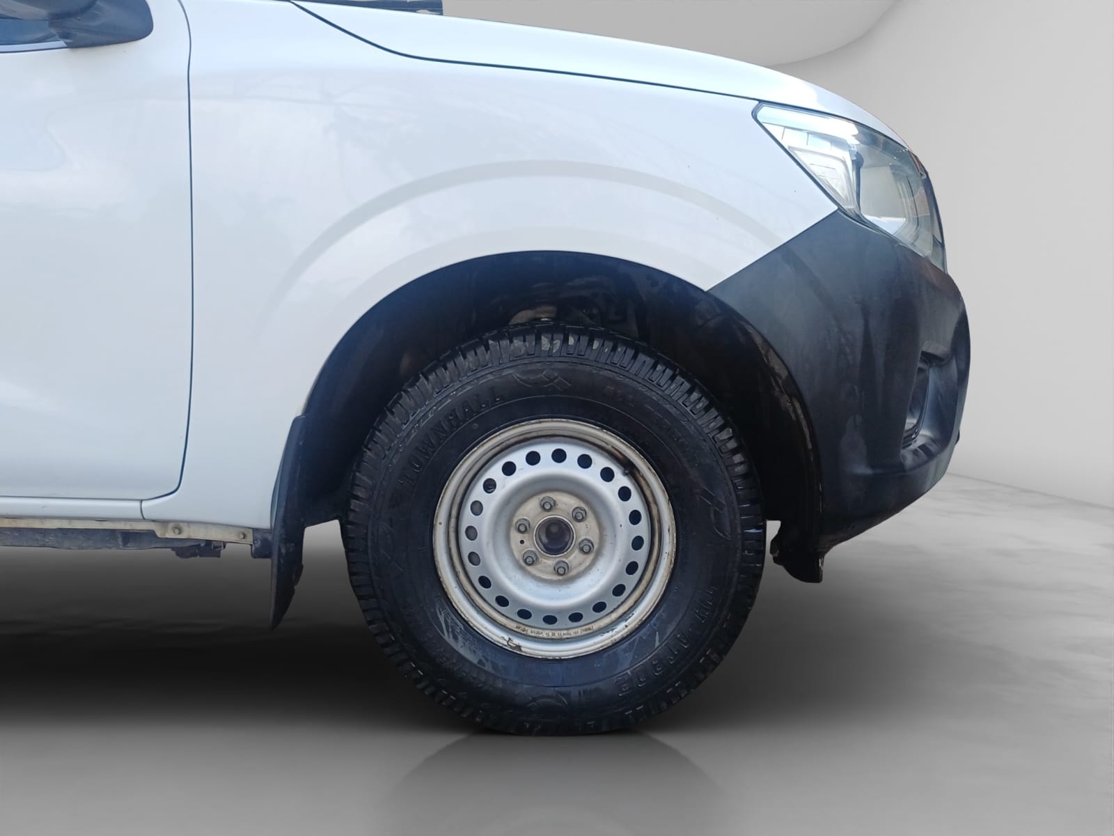 2020 Nissan NP300 2.5 Doble Cabina S Ac Pack Seg Mt