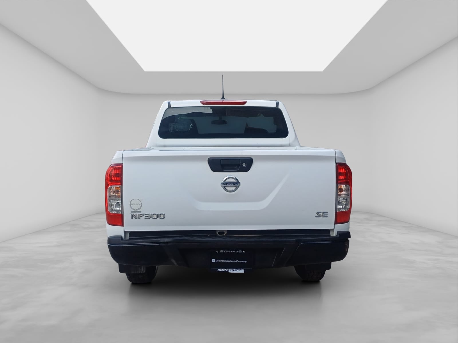 2020 Nissan NP300 2.5 Doble Cabina S Ac Pack Seg Mt