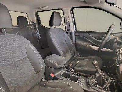 2020 Nissan NP300 Doble Cabina 2.5 SE Paq Seguridad Mt