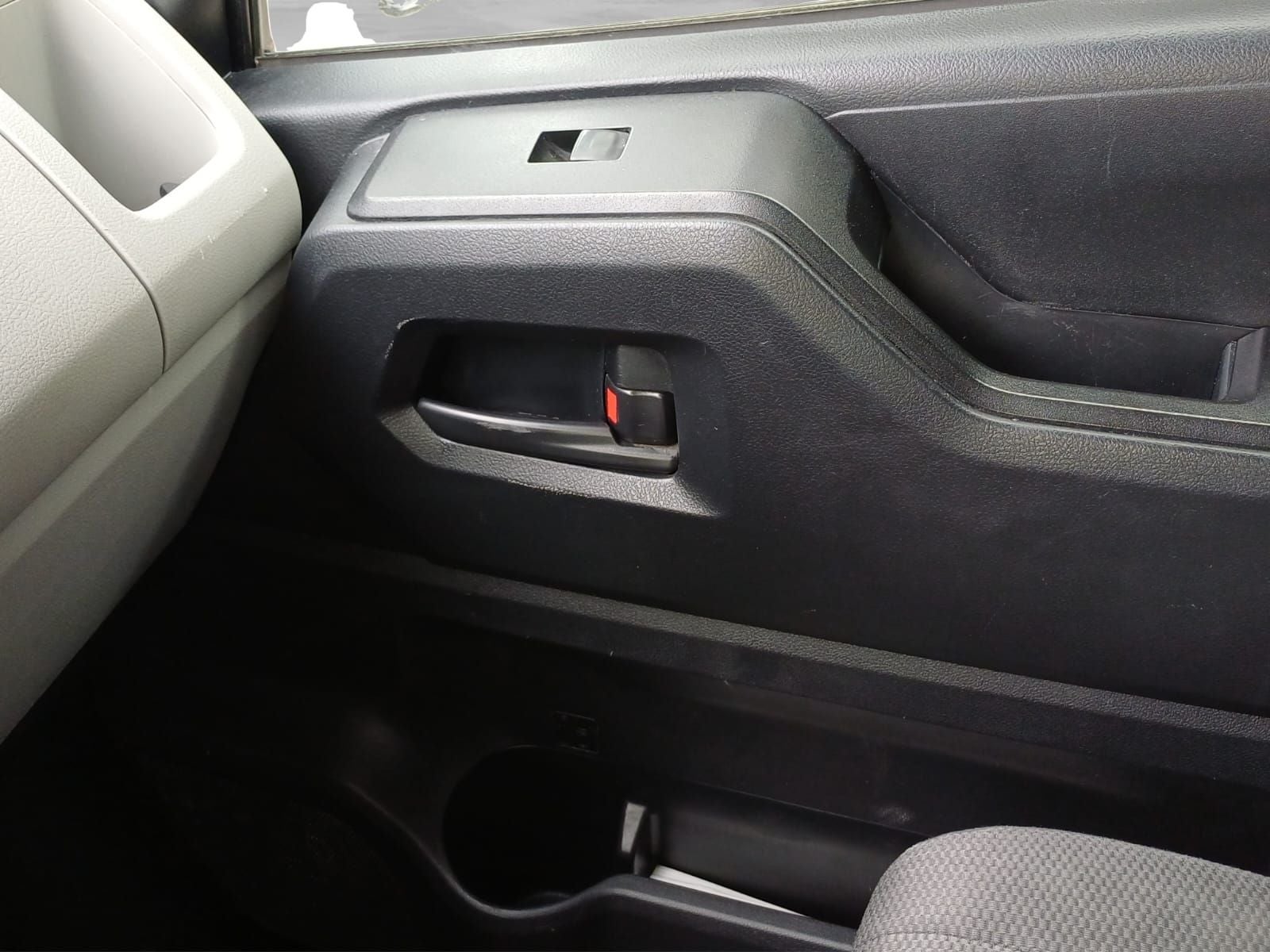 2023 Toyota Hiace 2.8 Panel Mt