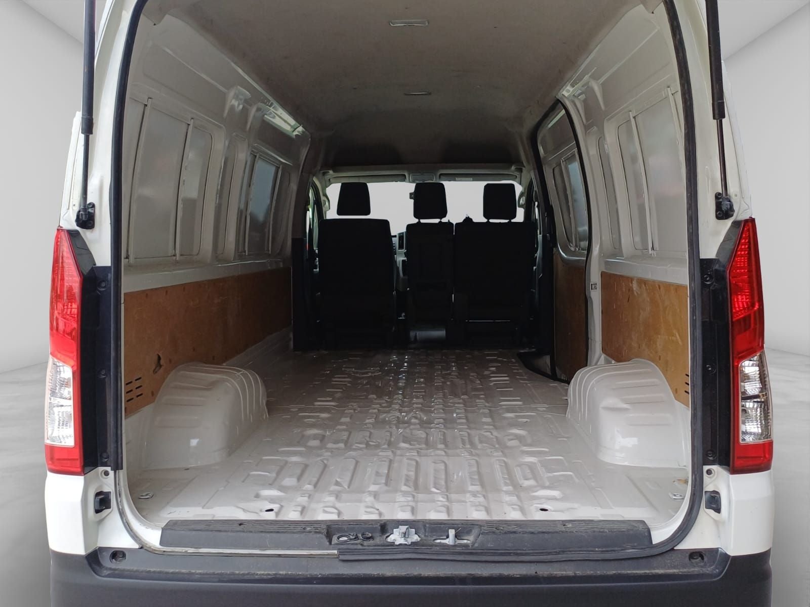 2023 Toyota Hiace 2.8 Panel Mt