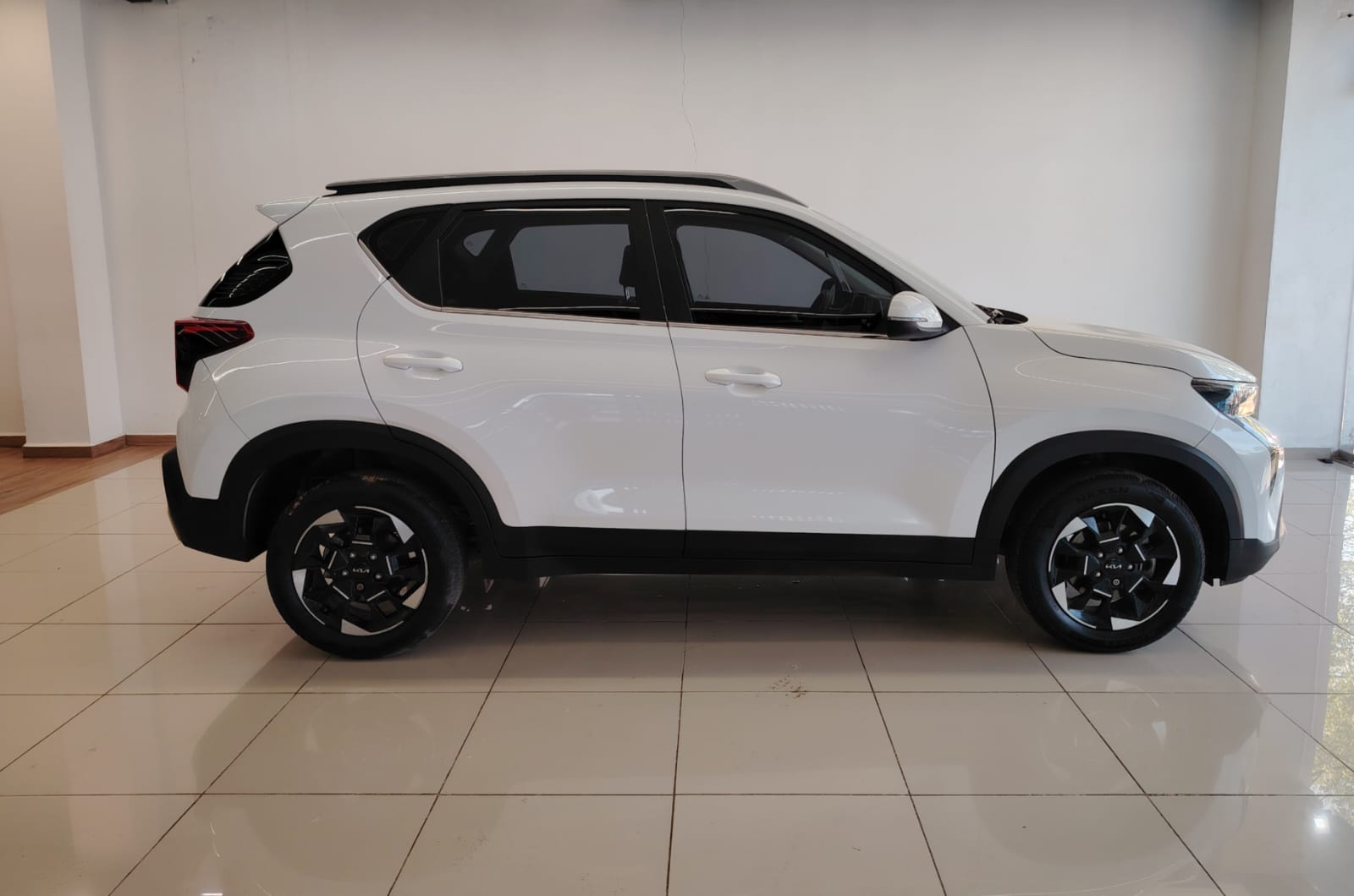 2024 Kia Sonet 1.5 Ex At