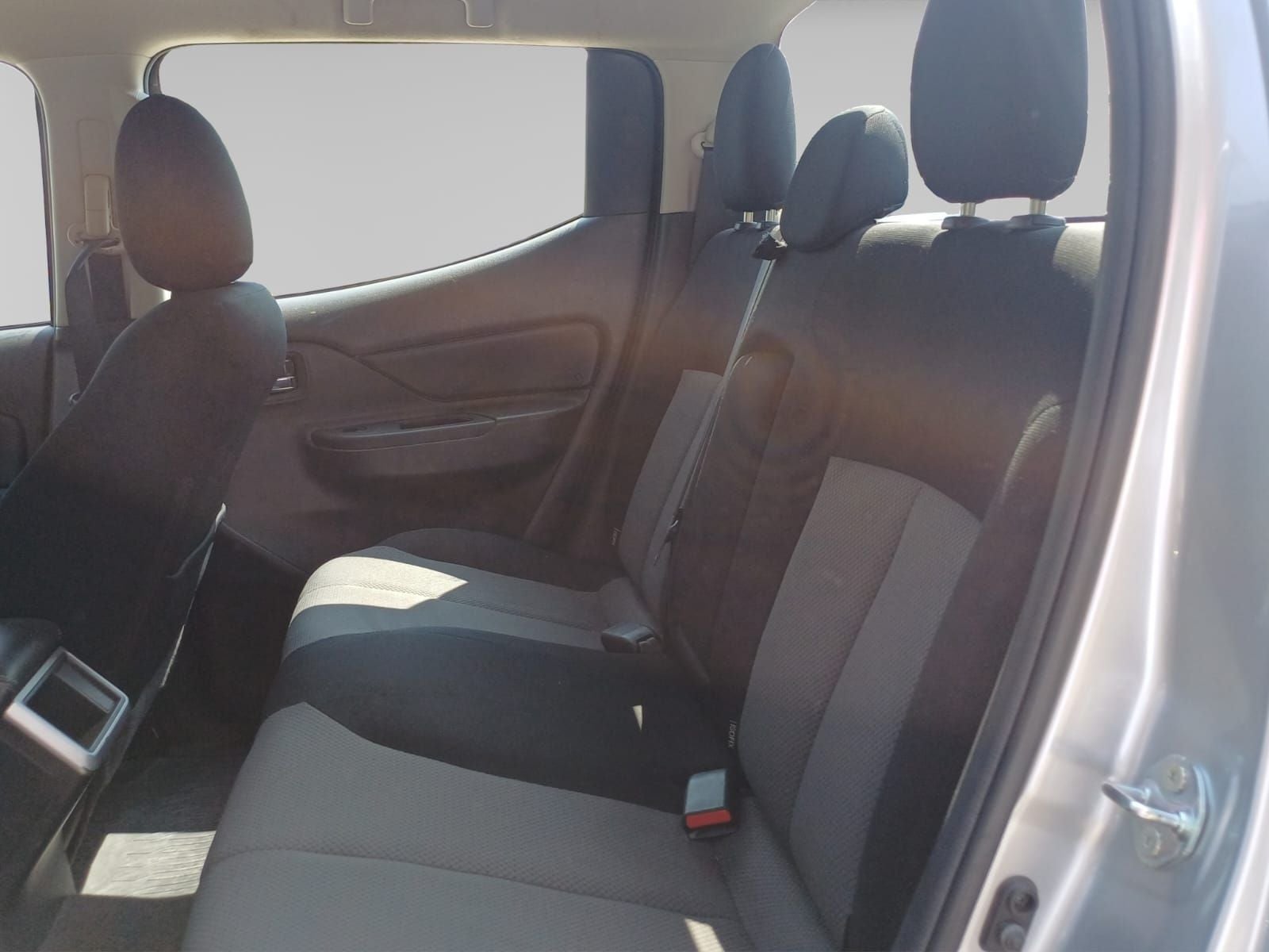 2020 Mitsubishi L200 2.4 Glx Cabina Doble 4x4 Diesel Mt