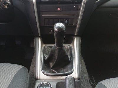 2020 Mitsubishi L200 2.4 Glx Cabina Doble 4x4 Diesel Mt