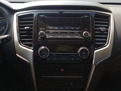 2020 Mitsubishi L200 2.4 Glx Cabina Doble 4x4 Diesel Mt