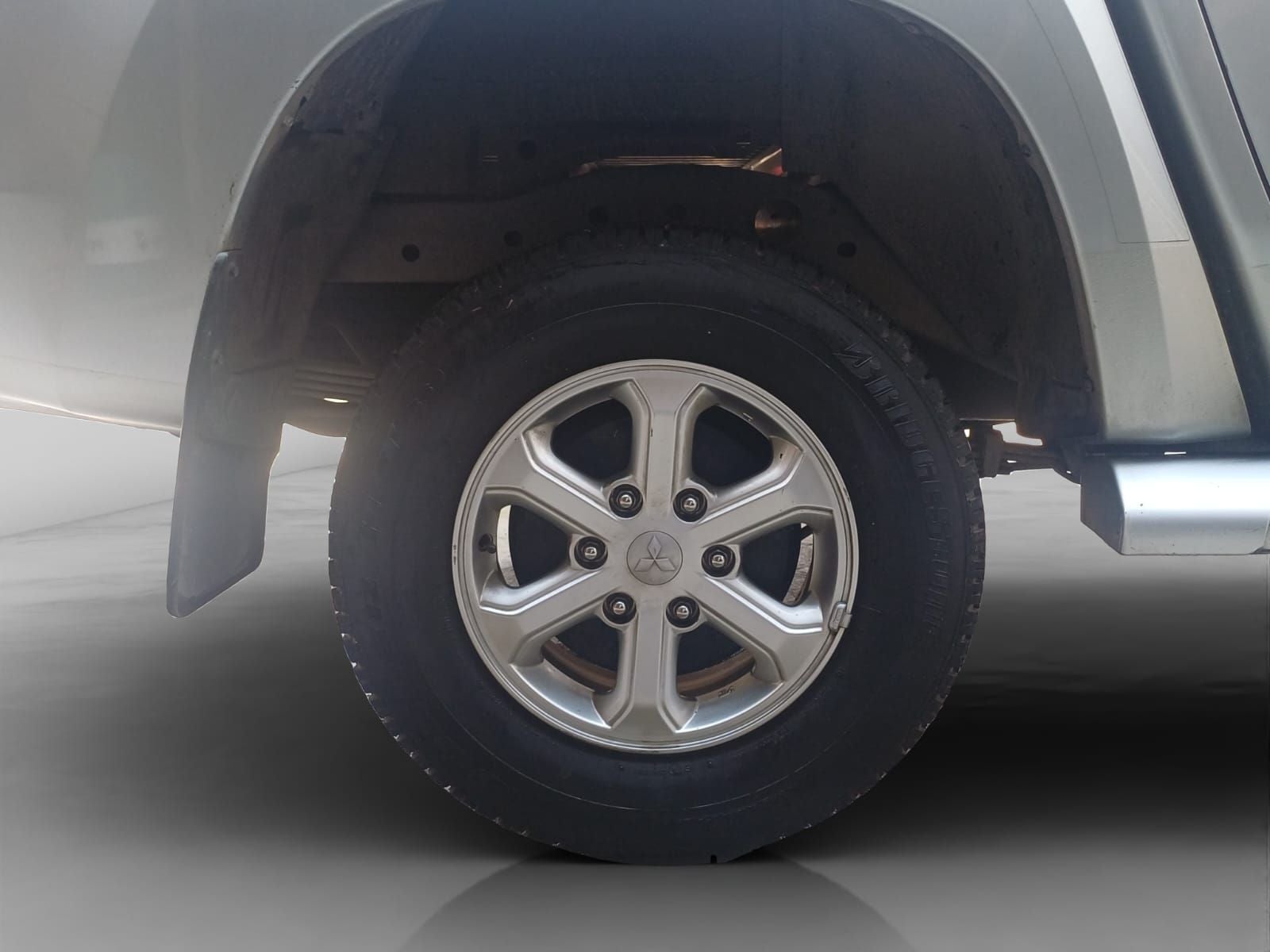 2020 Mitsubishi L200 2.4 Glx Cabina Doble 4x4 Diesel Mt