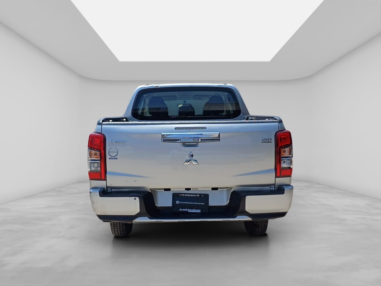 2020 Mitsubishi L200 2.4 Glx Cabina Doble 4x4 Diesel Mt