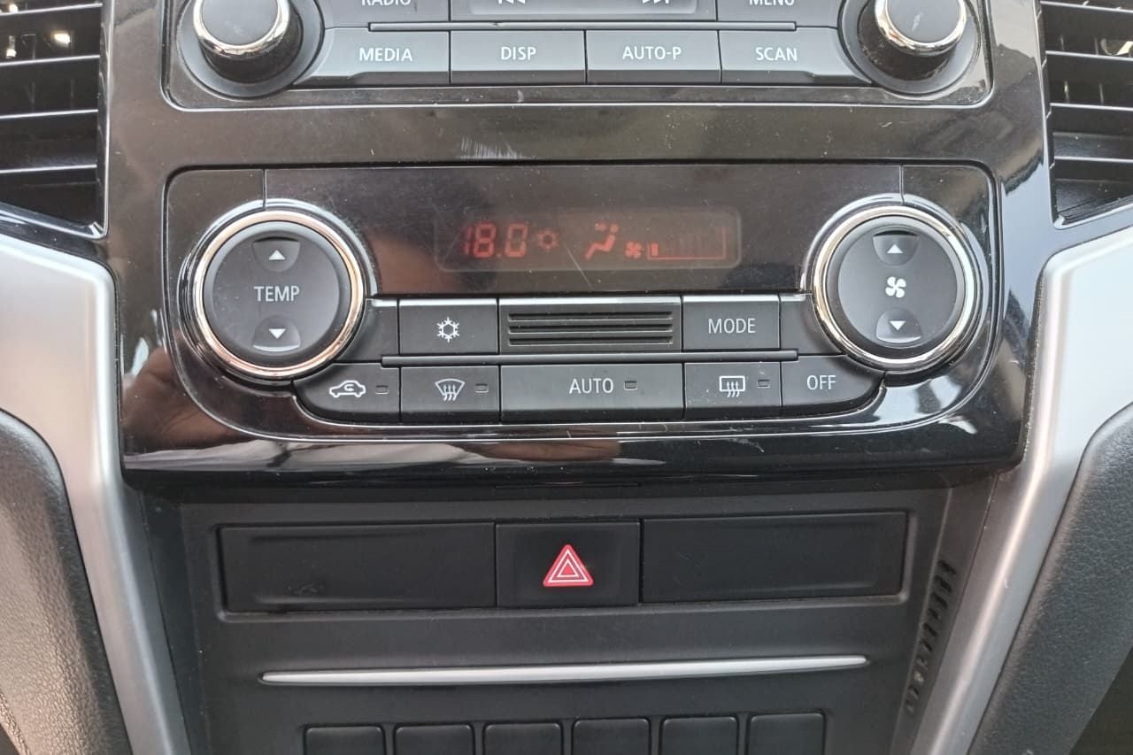 2023 Mitsubishi L200 2.4 Glx Cabina Doble 4x2 Mt