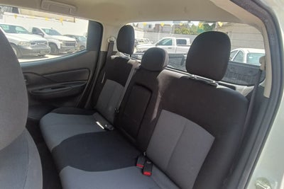 2023 Mitsubishi L200 2.4 Glx Cabina Doble 4x2 Mt
