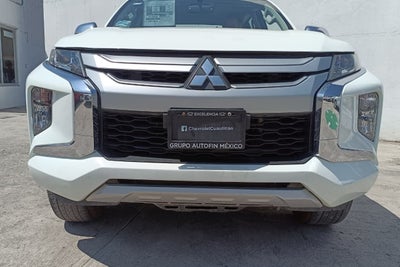 2023 Mitsubishi L200 2.4 Glx Cabina Doble 4x2 Mt