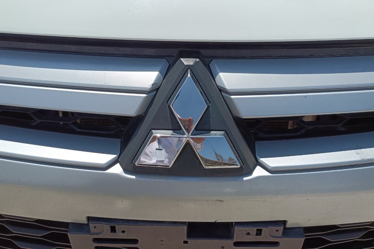 2023 Mitsubishi L200 2.4 Glx Cabina Doble 4x2 Mt