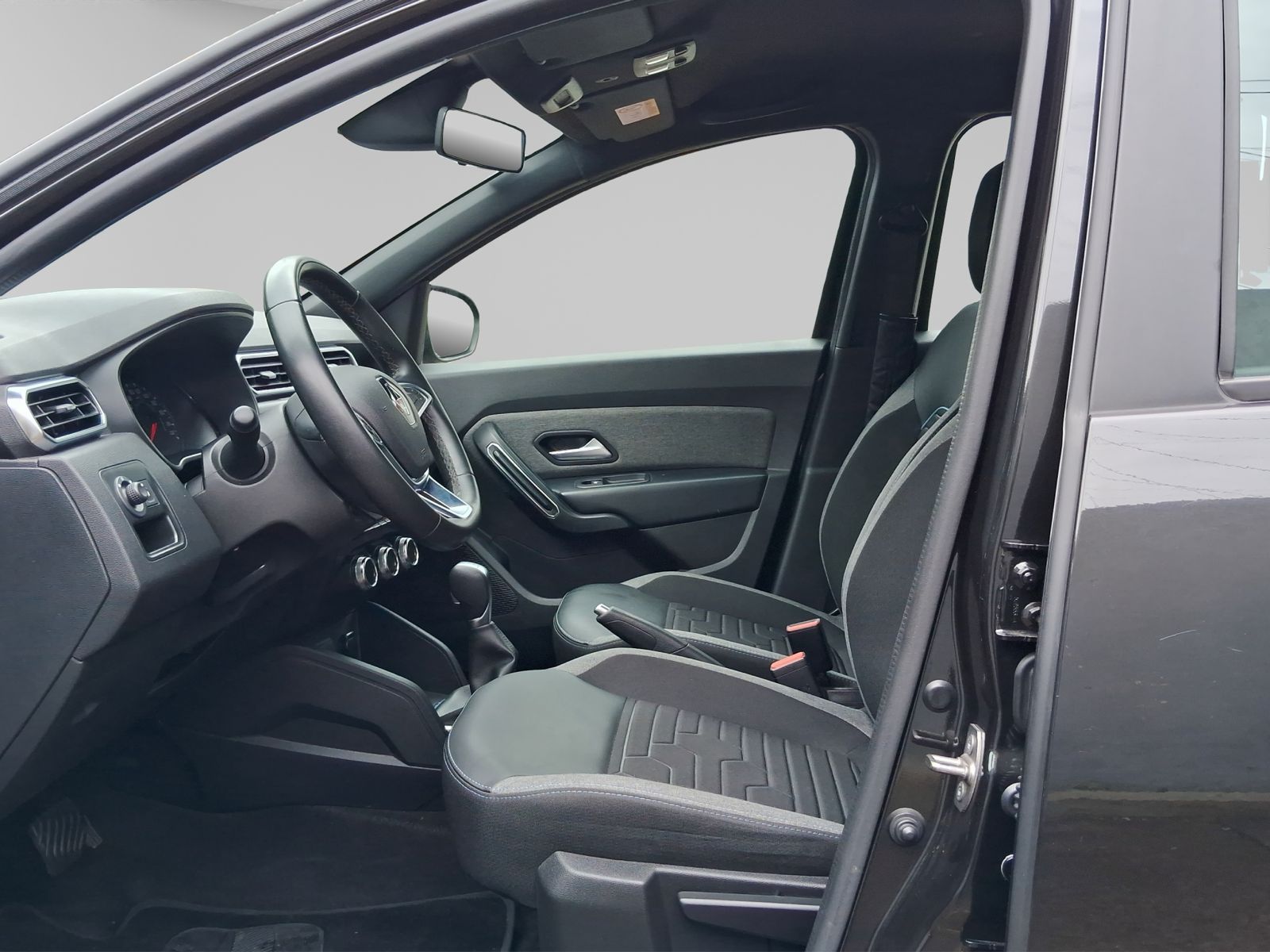 2023 Renault Duster 1.3 Iconic At