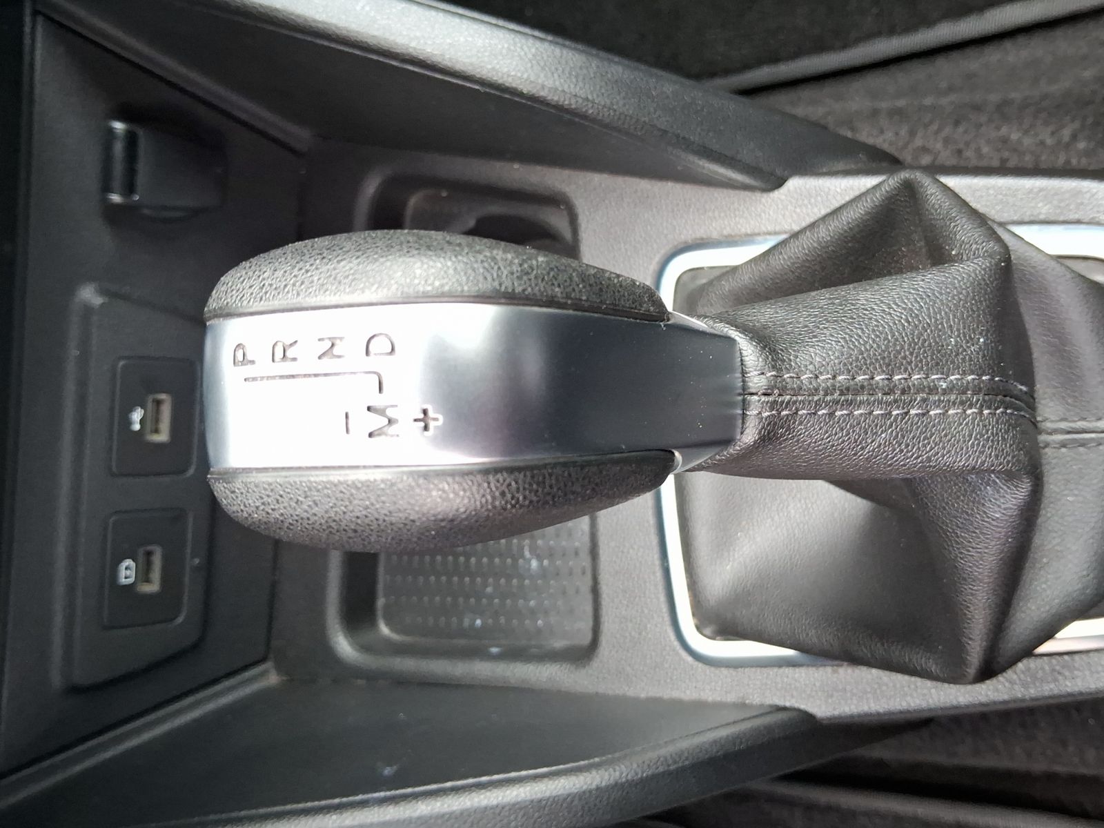 2023 Renault Duster 1.3 Iconic At