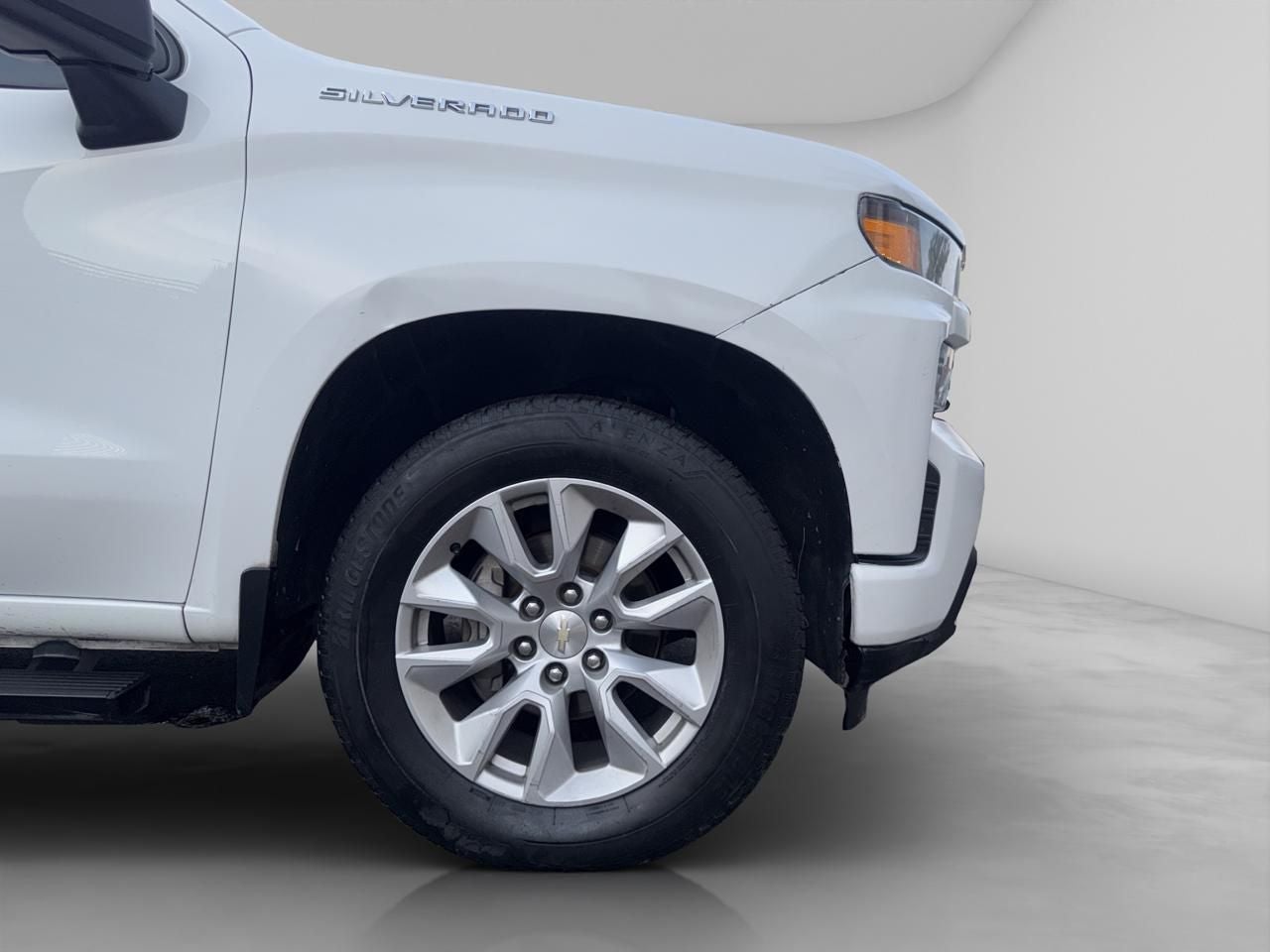 2022 Chevrolet Silverado 5.3 Doble cabina At