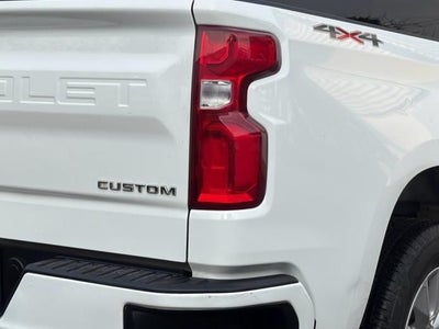 2022 Chevrolet Silverado 5.3 Doble cabina At