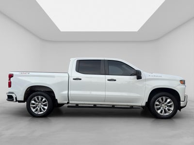 2022 Chevrolet Silverado 5.3 Doble cabina At