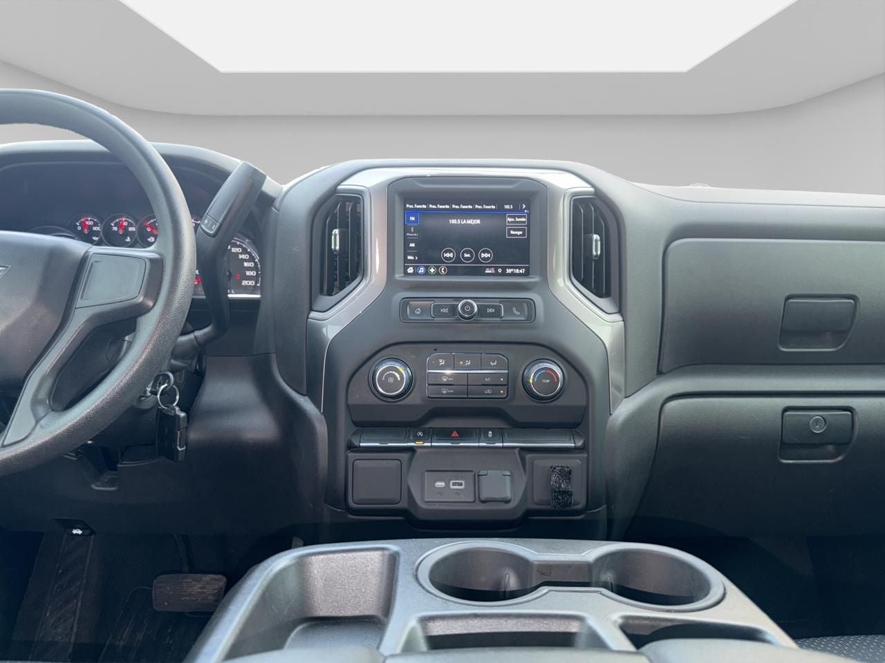 2022 Chevrolet Silverado 5.3 Doble cabina At