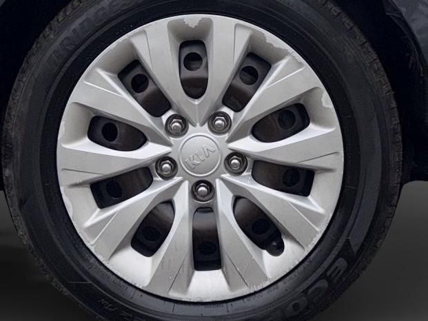 2021 Kia Forte 2.0 L 4 p At