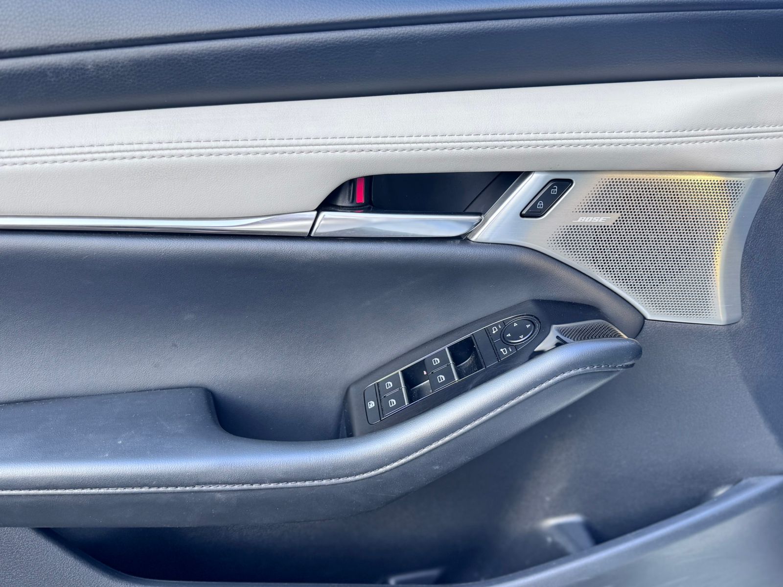 2025 Mazda Mazda 3 2.5 Signature Hb At