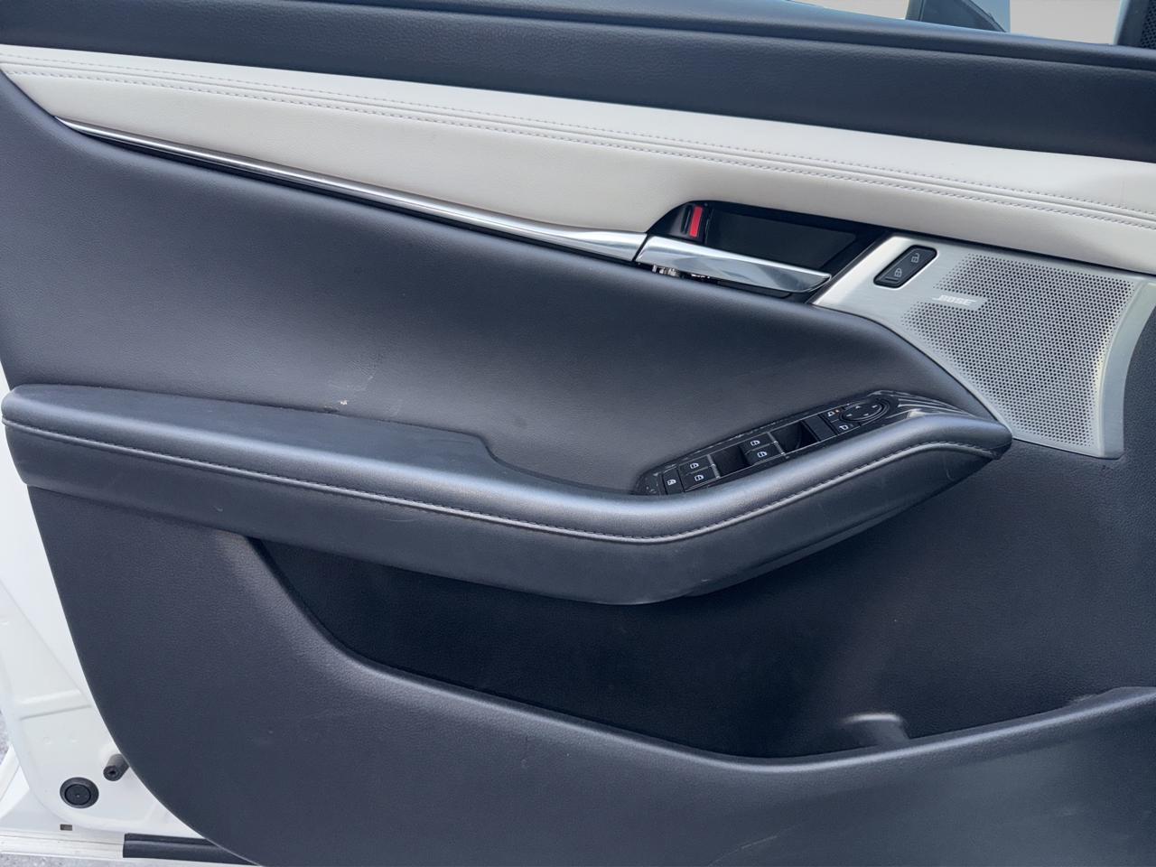 2025 Mazda Mazda 3 2.5 Signature Hb At