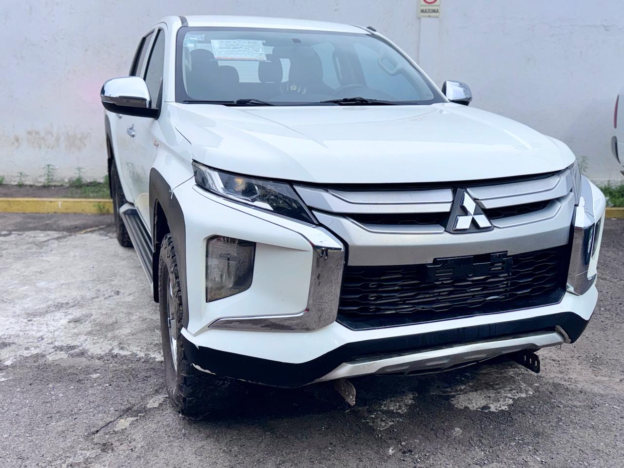 2022 Mitsubishi L200 2.4 GLX 4x2 Mt